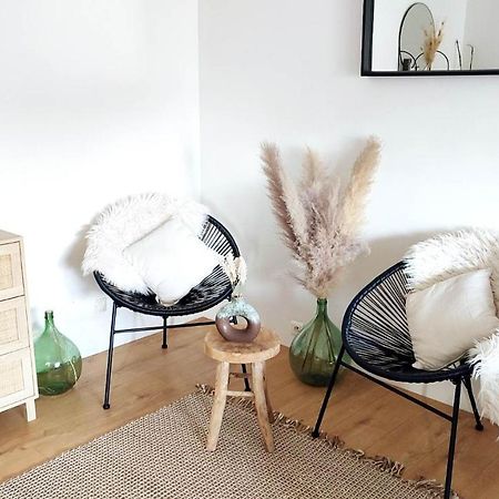 Ferienwohnung Un Nid D'Amour Ruoms Exterior foto