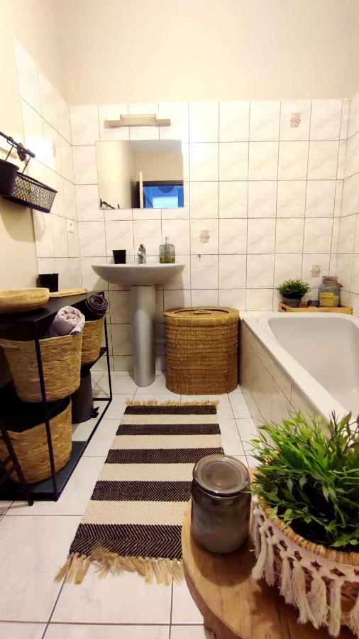 Ferienwohnung Un Nid D'Amour Ruoms Exterior foto