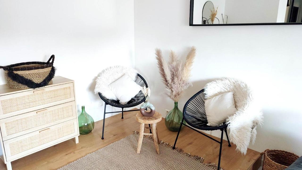Ferienwohnung Un Nid D'Amour Ruoms Exterior foto