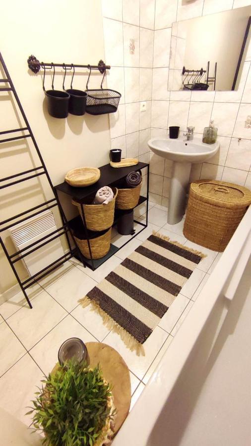Ferienwohnung Un Nid D'Amour Ruoms Exterior foto