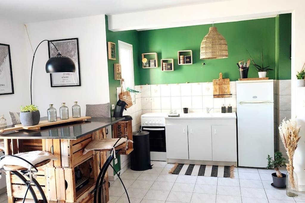 Ferienwohnung Un Nid D'Amour Ruoms Exterior foto