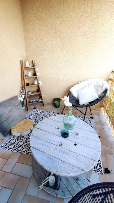 Ferienwohnung Un Nid D'Amour Ruoms Exterior foto