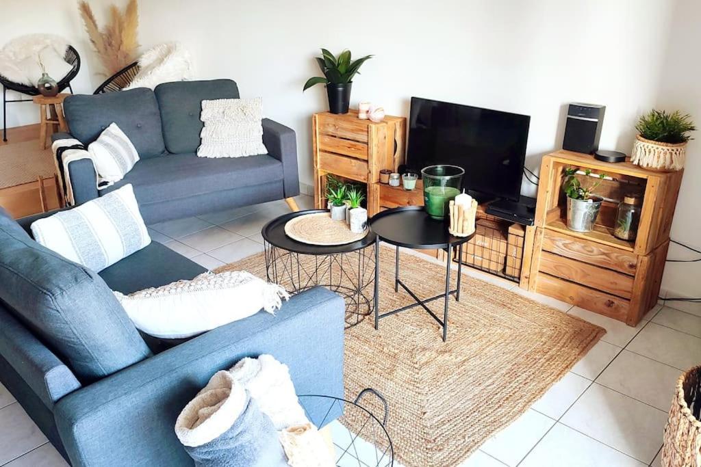 Ferienwohnung Un Nid D'Amour Ruoms Exterior foto